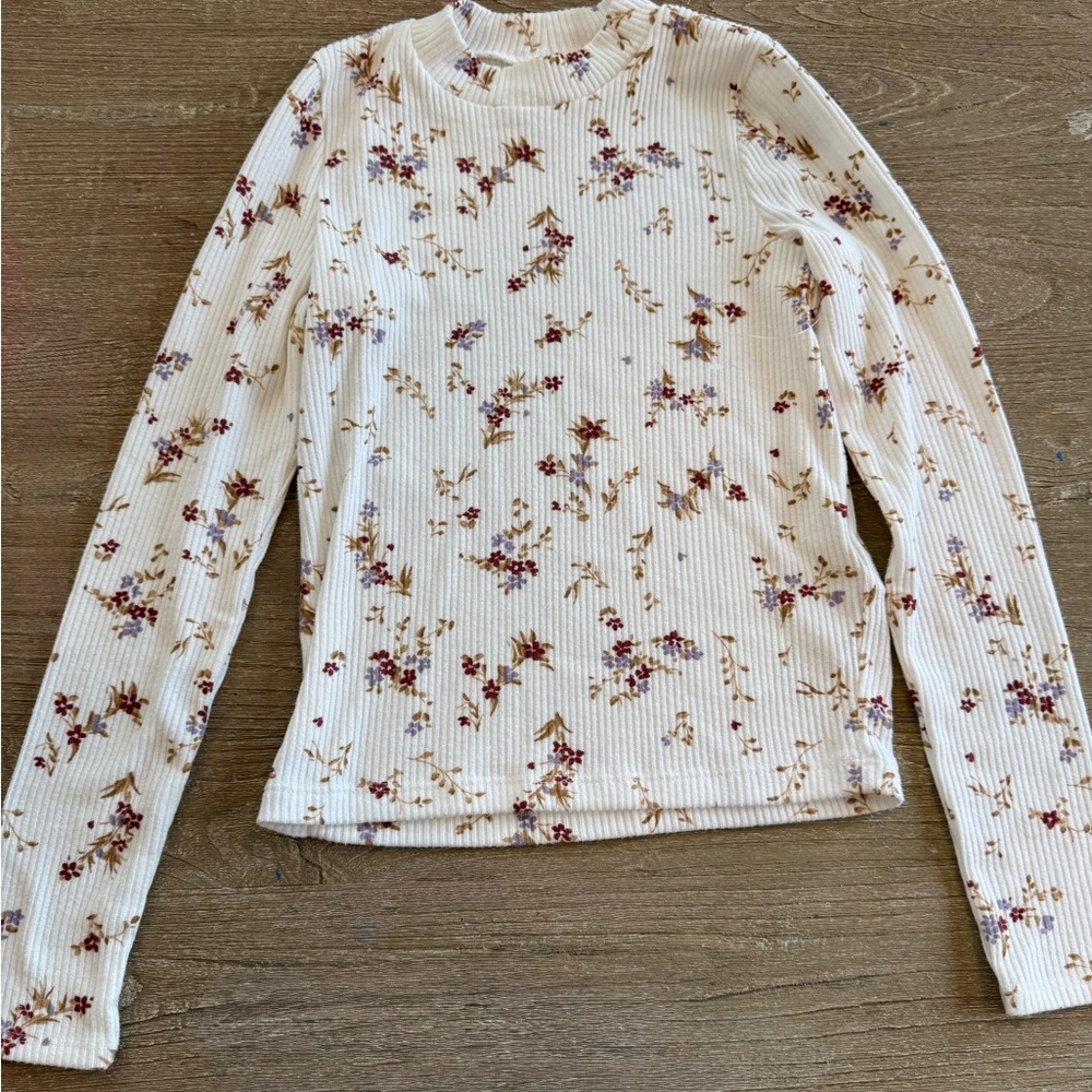 Abercrombie Kids Girls White Floral Ribbed Turtleneck Sz 9/10 EUC Never Worn